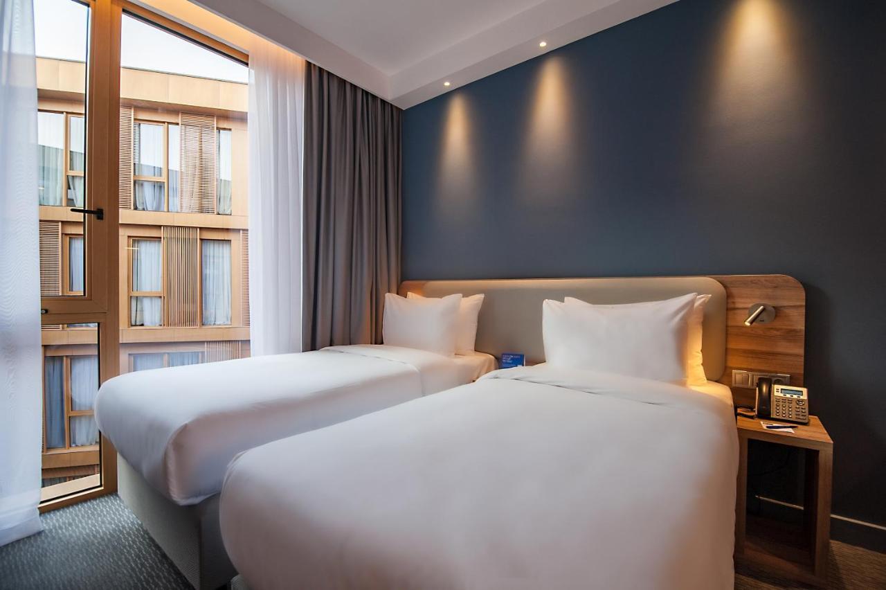 Holiday Inn Express Tbilisi Avlabari By Ihg Екстер'єр фото