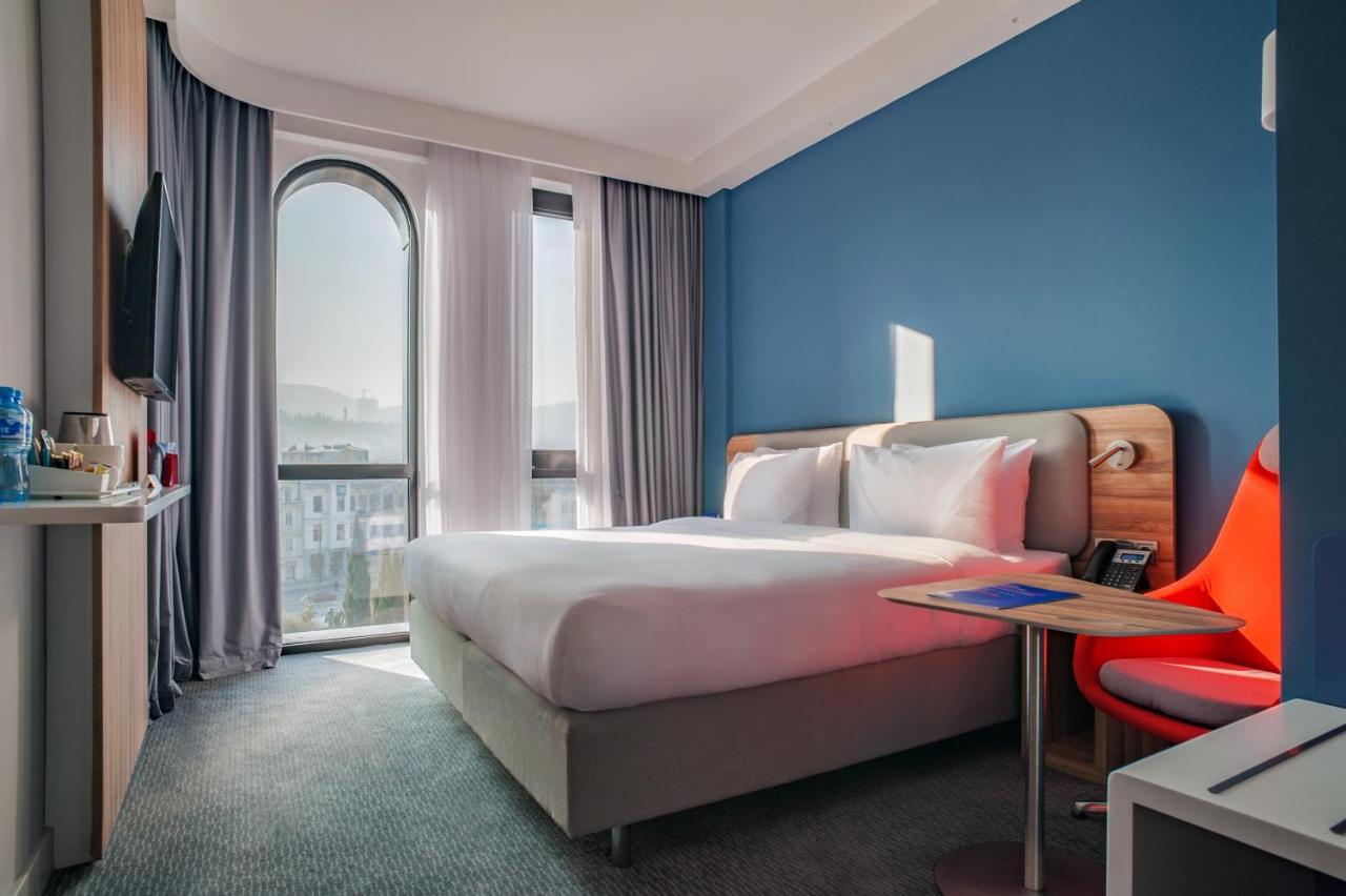 Holiday Inn Express Tbilisi Avlabari By Ihg Екстер'єр фото