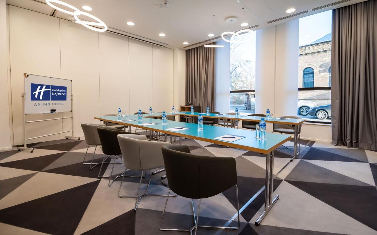 Holiday Inn Express Tbilisi Avlabari By Ihg Екстер'єр фото