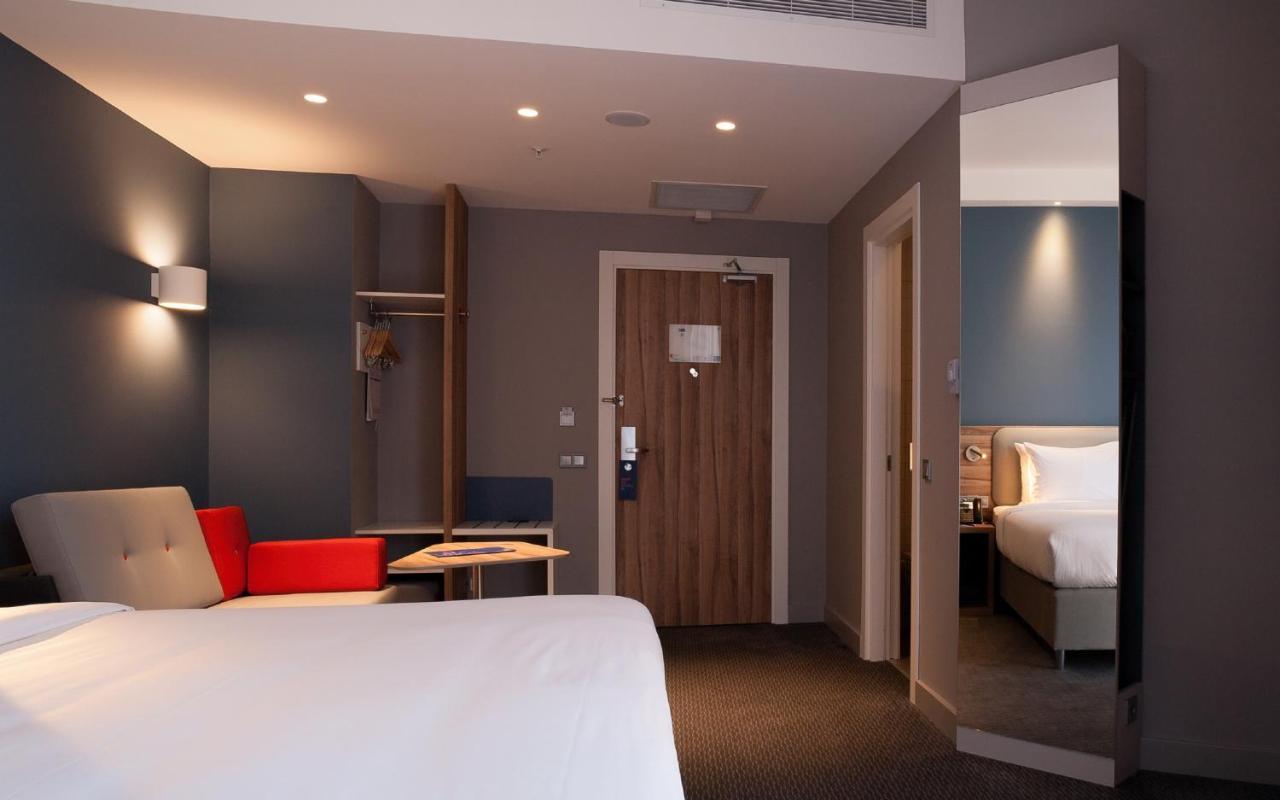 Holiday Inn Express Tbilisi Avlabari By Ihg Екстер'єр фото
