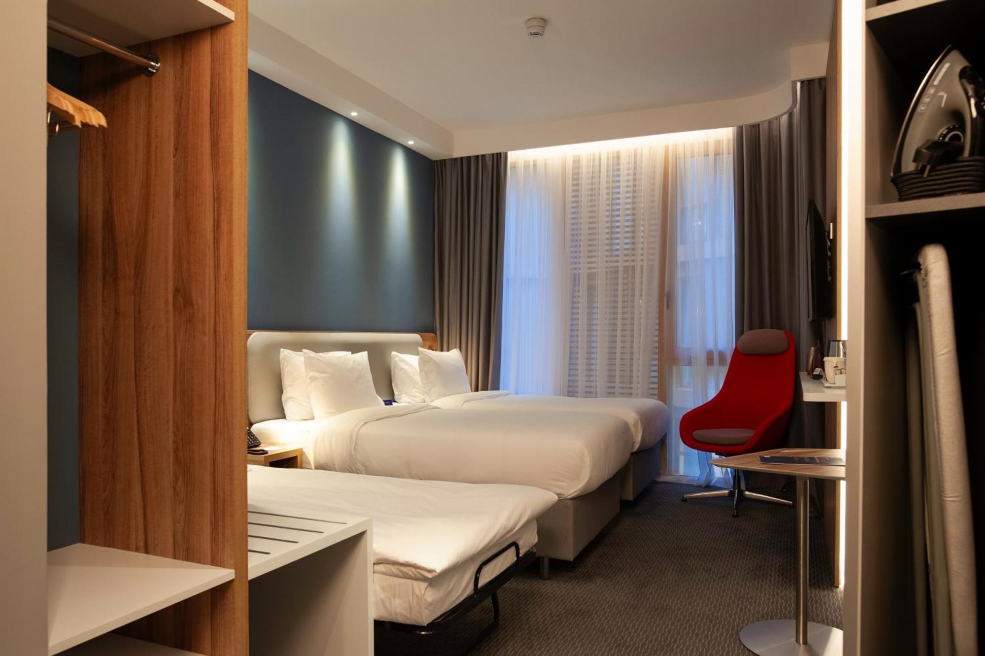 Holiday Inn Express Tbilisi Avlabari By Ihg Екстер'єр фото