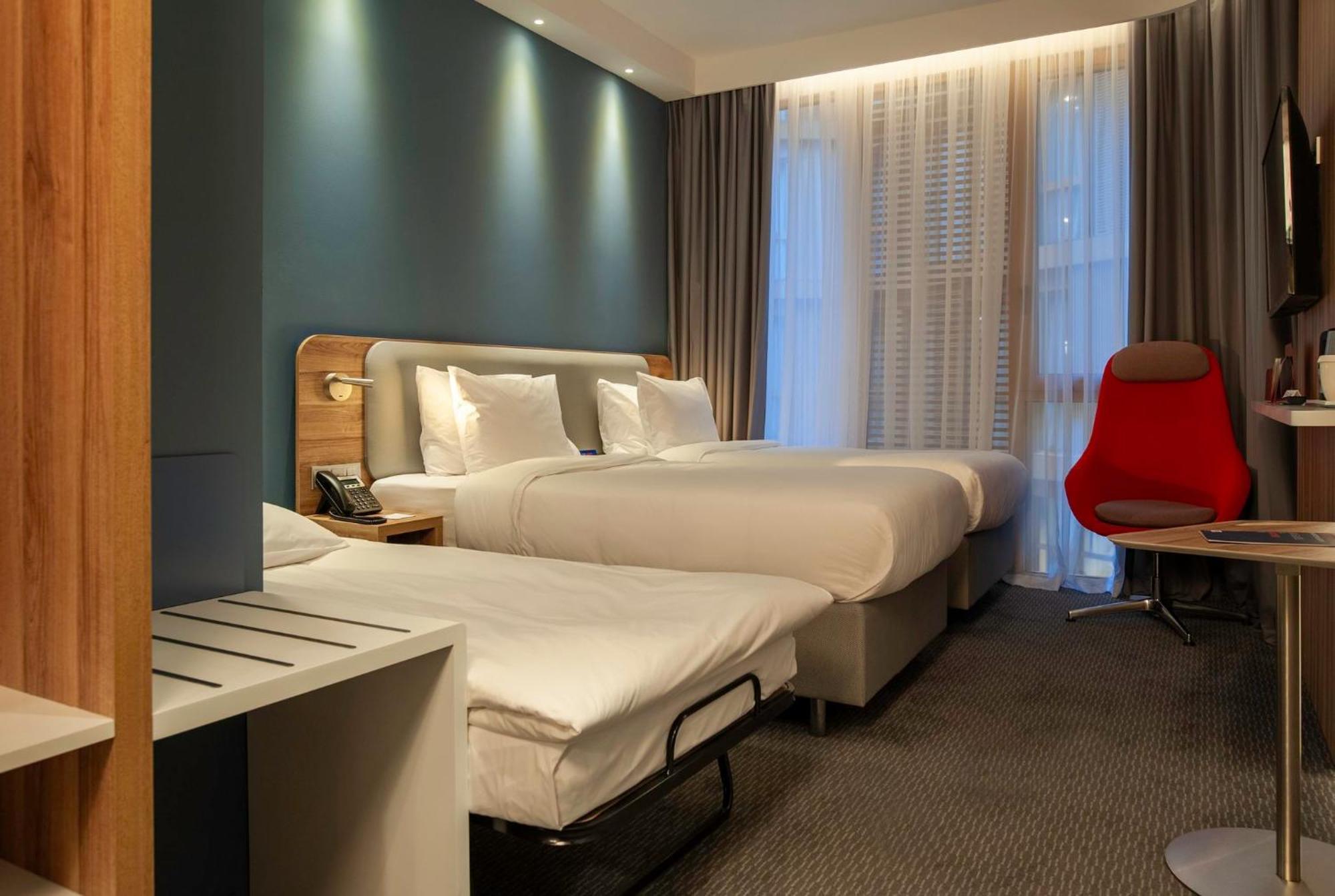 Holiday Inn Express Tbilisi Avlabari By Ihg Екстер'єр фото