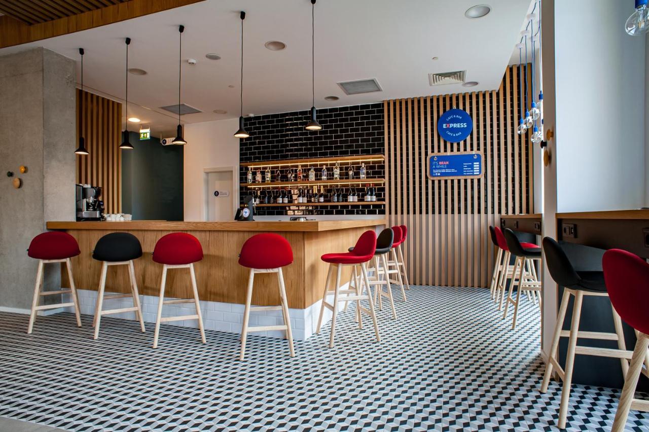 Holiday Inn Express Tbilisi Avlabari By Ihg Екстер'єр фото